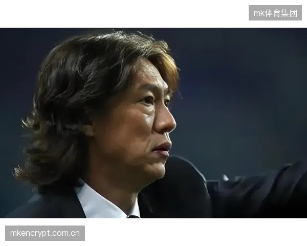 洪明甫需解决孙兴慜的“高原疲劳”问题，以应对墨西哥主场的严峻考验。